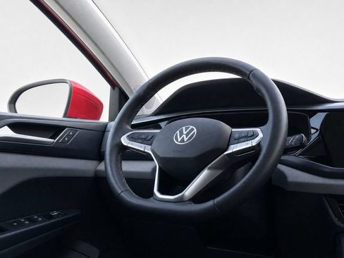 Certified 2023 Volkswagen Taos SE AWD/4WD image 28