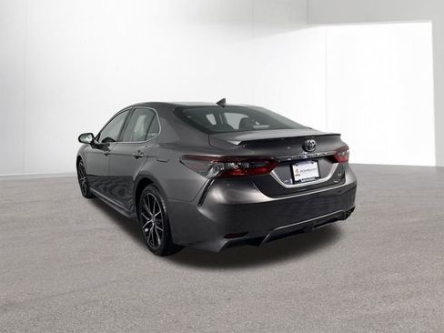 Used 2024 Toyota Camry SE image 28
