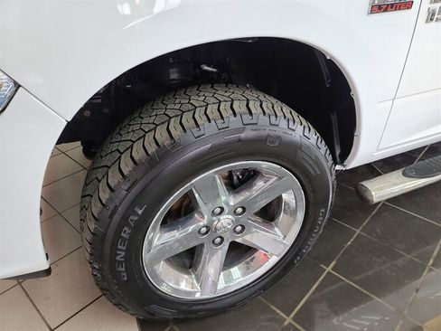 Used 2014 RAM 1500 Express image 30