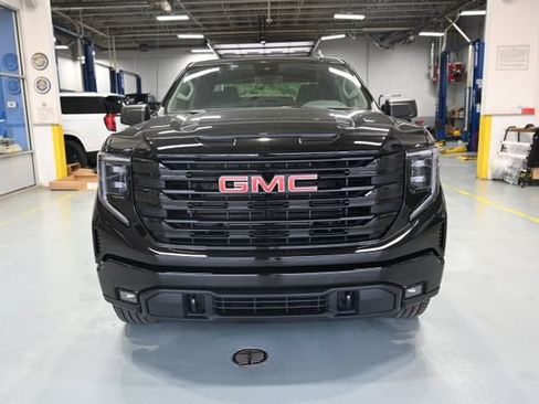 New 2026 GMC Sierra 1500 Elevation AWD/4WD image 2