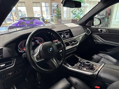 Used 2021 BMW X5 M50i w/ Executive Package image 8