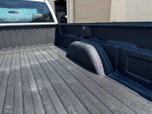 Used 2006 Chevrolet Silverado 2500 W/T w/ Heavy-Duty Power Package AWD/4WD image 15