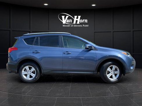 Used 2014 Toyota RAV4 XLE AWD/4WD image 8