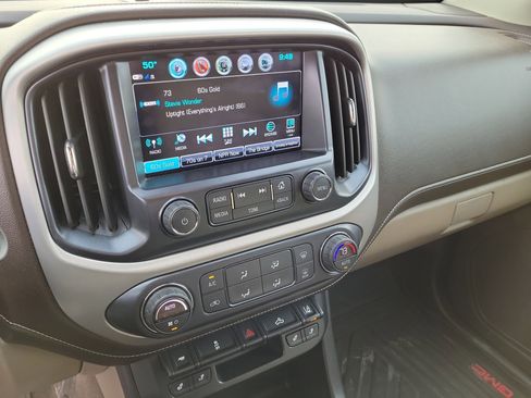 Used 2018 GMC Canyon SLT w/ Driver Alert Package image 26