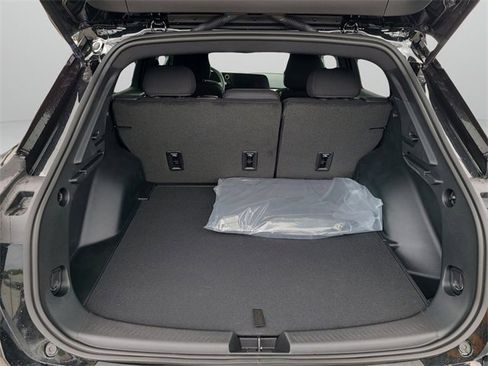 New 2026 Chevrolet Equinox EV LT image 11