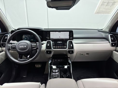 Used 2023 Kia Sorento SX Prestige AWD/4WD image 12