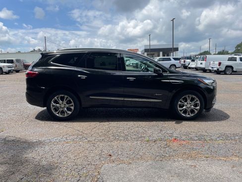 Used 2020 Buick Enclave Avenir w/ Avenir Technology Package image 6