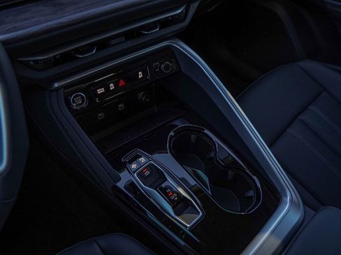 New 2025 Audi Q5 Premium Plus image 11