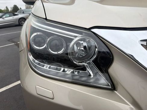 Used 2015 Lexus GX 460 w/ Premium Package AWD/4WD image 78