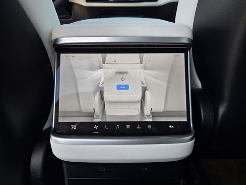 Used 2024 Tesla Model X AWD/4WD image 23