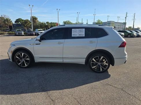Used 2023 Volkswagen Tiguan SEL R-Line image 6