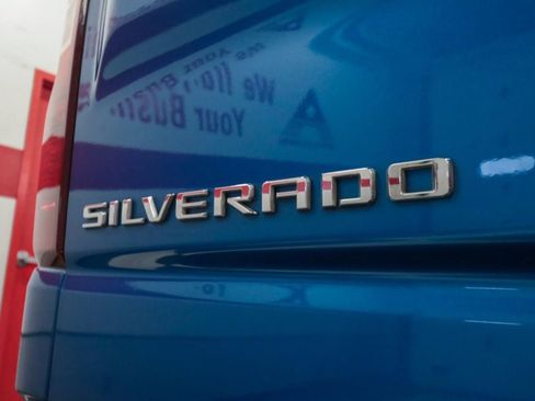 Used 2022 Chevrolet Silverado 1500 Custom RWD image 29