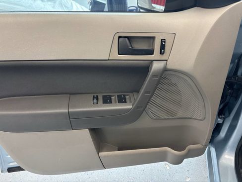 Used 2008 Ford Focus SE FWD image 18