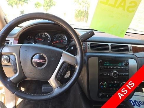 Used 2011 GMC Sierra 1500 SLT w/ SLT Convenience Package AWD/4WD image 12
