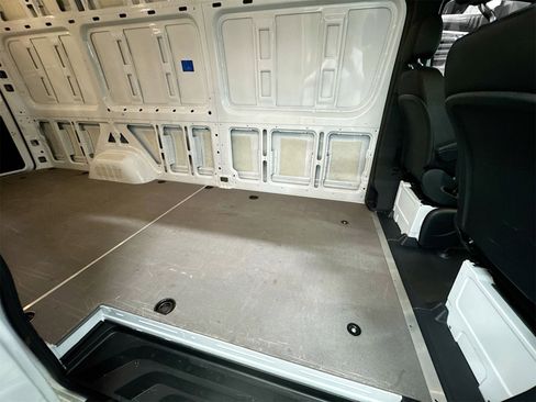 Used 2023 Mercedes-Benz Sprinter 2500 image 24