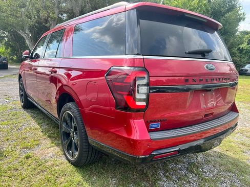 Used 2022 Ford Expedition Max Limited RWD image 3