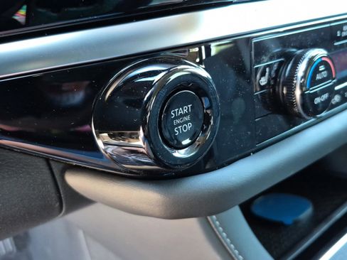 New 2026 Nissan Pathfinder SV w/ SV Premium Package FWD image 31