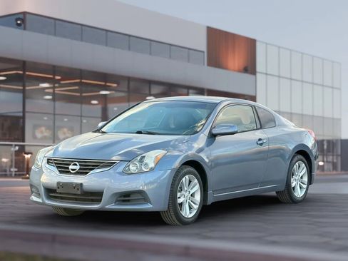 Used 2010 Nissan Altima 2.5 S FWD image 5