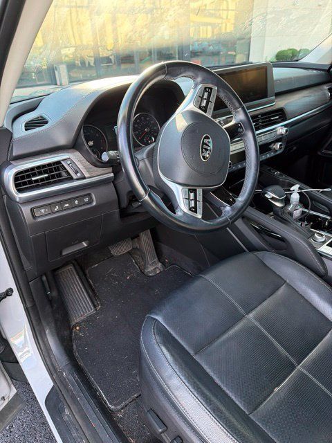 Used 2021 Kia Telluride EX w/ EX Premium Package AWD/4WD image 10