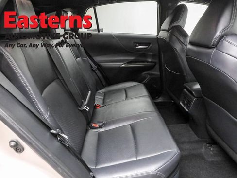 Used 2023 Toyota Venza Limited image 22