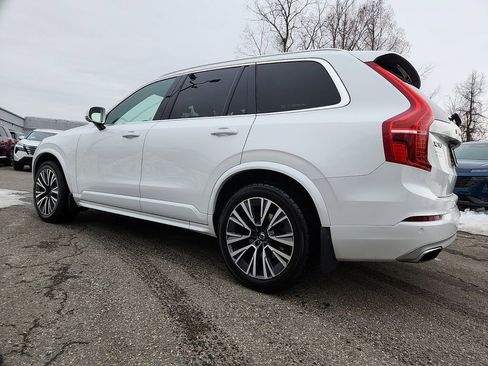 Used 2020 Volvo XC90 T6 Momentum w/ Protection Package Premier image 4