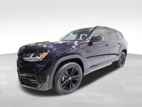 Used 2023 Volkswagen Atlas SEL R-Line AWD/4WD image 8