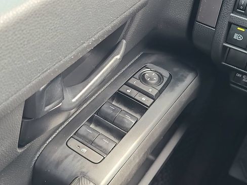 Certified 2025 Toyota Tacoma SR5 RWD image 18