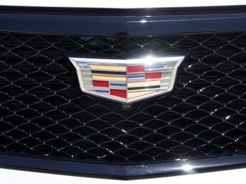 Used 2024 Cadillac XT4 Sport AWD/4WD image 15
