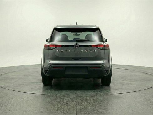 Used 2025 Nissan Pathfinder SV image 7