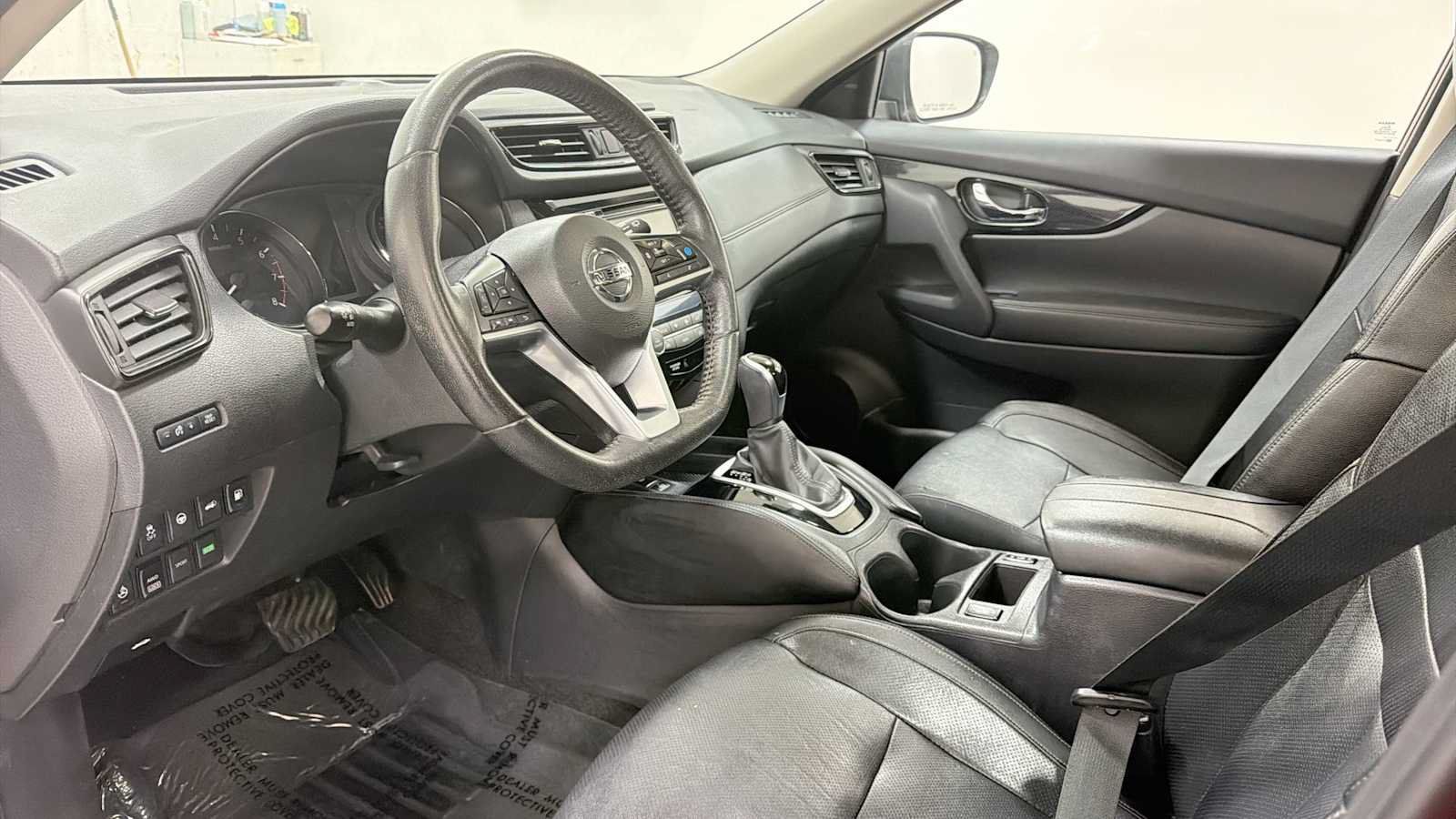 Used 2019 Nissan Rogue SL w/ Premium Package AWD/4WD image 12