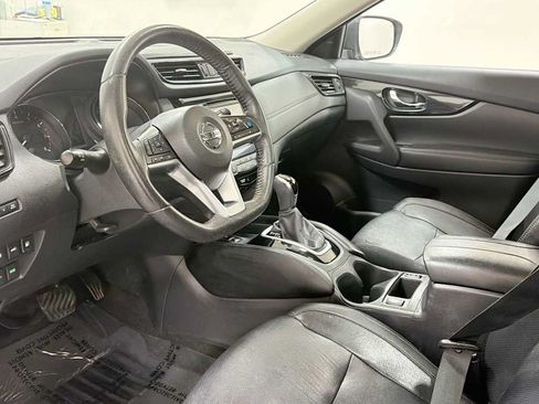Used 2019 Nissan Rogue SL w/ Premium Package AWD/4WD image 12