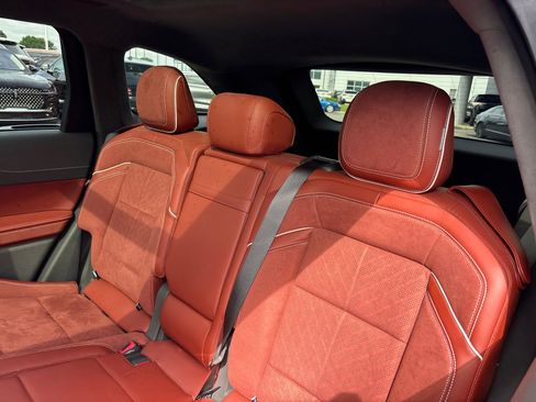 Certified 2024 Lincoln Nautilus Black Label AWD/4WD image 27