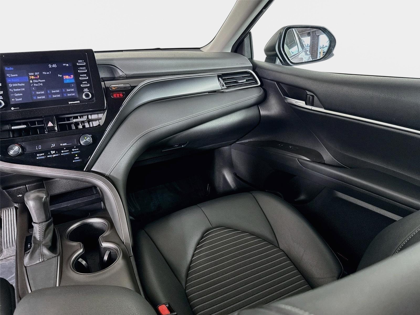 Used 2021 Toyota Camry SE FWD image 22