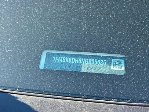 Used 2022 Ford Explorer XLT w/ Equipment Group 202A image 36