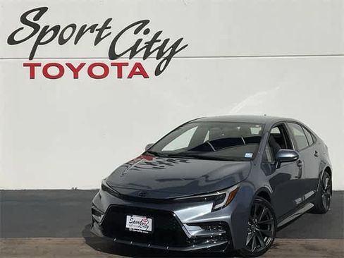 Used 2023 Toyota Corolla SE image 1