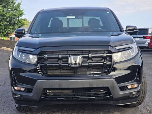 Certified 2024 Honda Ridgeline Black Edition image 3