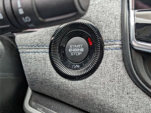 Used 2023 Jeep Compass Latitude w/ Convenience Group image 23