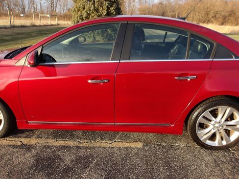 Used 2013 Chevrolet Cruze LTZ w/ Enhanced Safety Package image 31