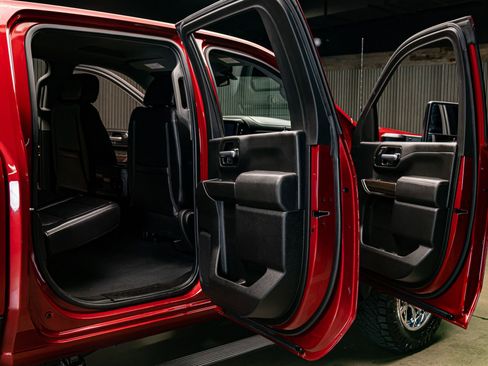 Used 2020 Chevrolet Silverado 2500 LT w/ All Star Edition image 31