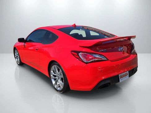 Used 2014 Hyundai Genesis 3.8 RWD image 8