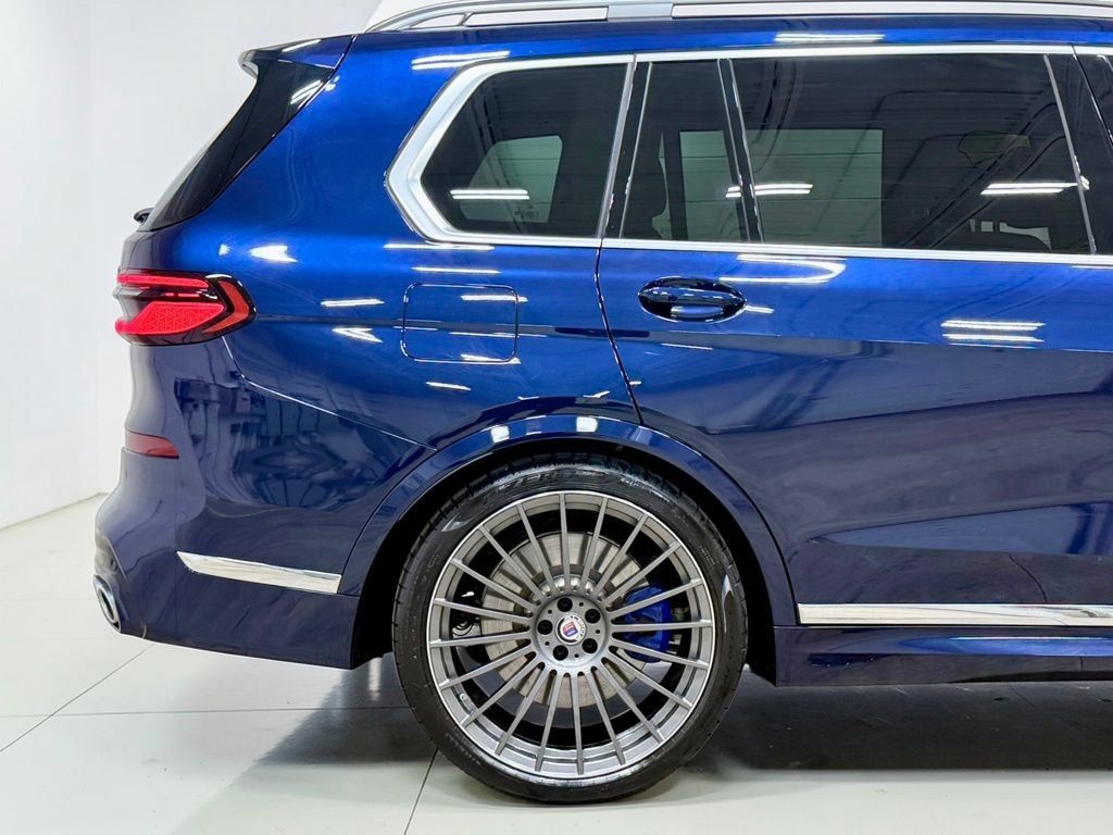 Used 2025 BMW ALPINA XB7 AWD/4WD image 14