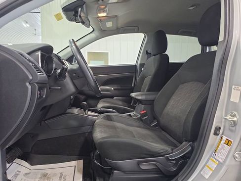 Used 2020 Mitsubishi Outlander Sport ES AWD/4WD image 19