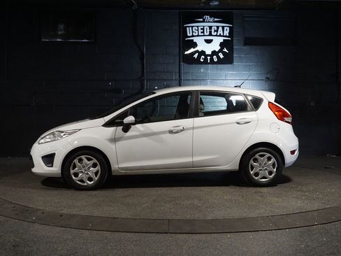 Used 2013 Ford Fiesta S image 2