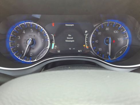 New 2026 Chrysler Pacifica Limited w/ S Appearance Package AWD/4WD image 11