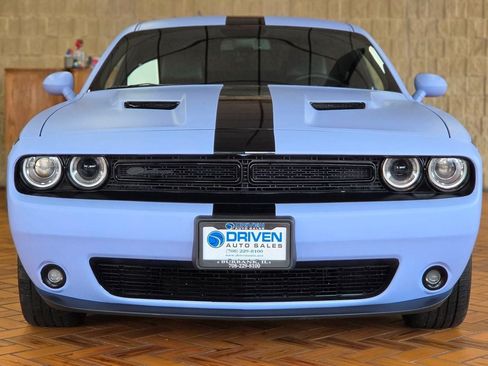 Used 2019 Dodge Challenger SXT w/ Plus Package RWD image 3