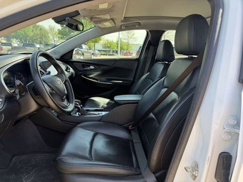 Used 2024 Chevrolet Malibu LT w/ Sport Edition image 27