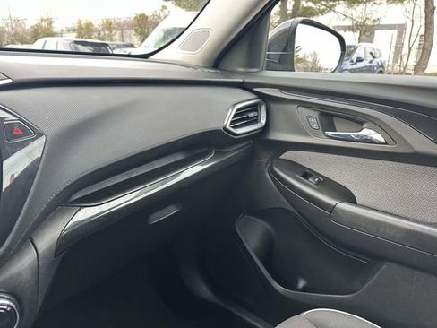 Used 2023 Chevrolet TrailBlazer LT w/ Convenience Package image 28