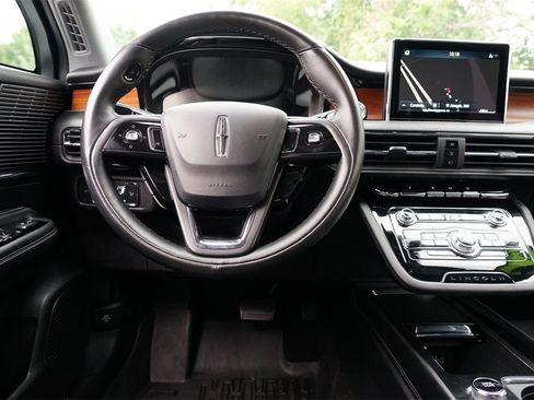 Used 2022 Lincoln Corsair Reserve image 27