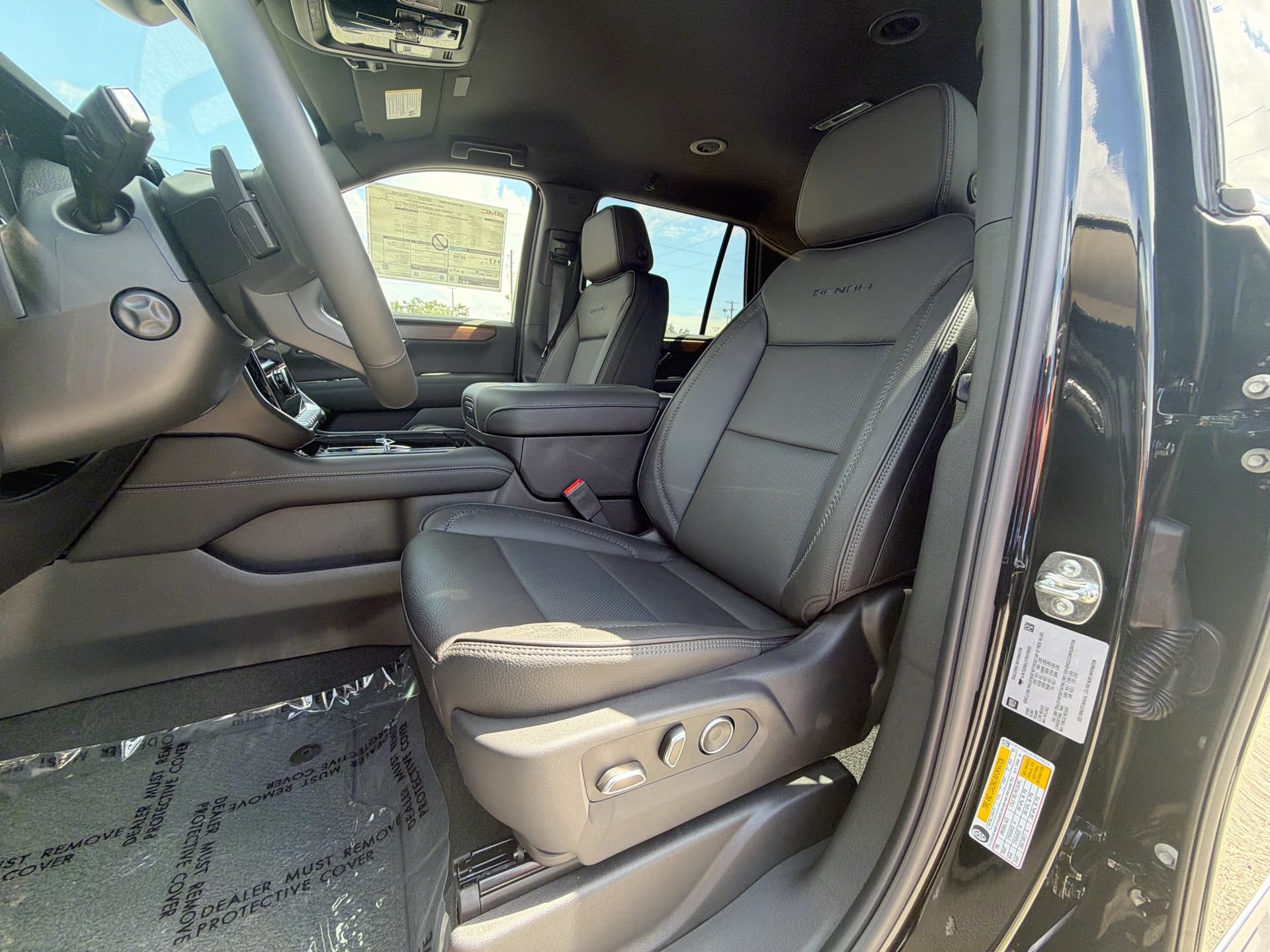 New 2026 GMC Yukon Denali RWD image 46