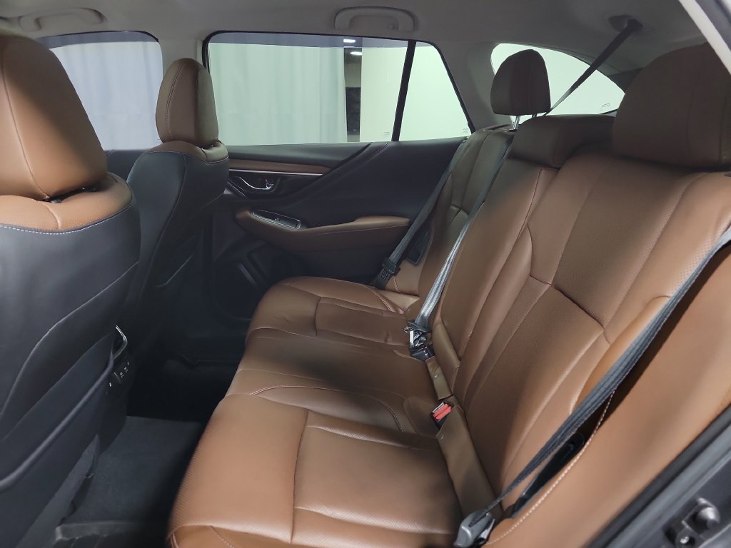 Used 2020 Subaru Outback Touring XT AWD/4WD image 31